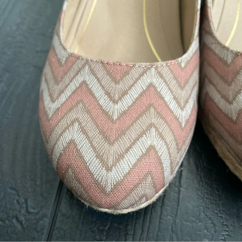 VIONIC CORALINA ESPADRILLE WEDGE‎ SLINGBACK SANDALS-SIZE 7.5 Multi Chevron